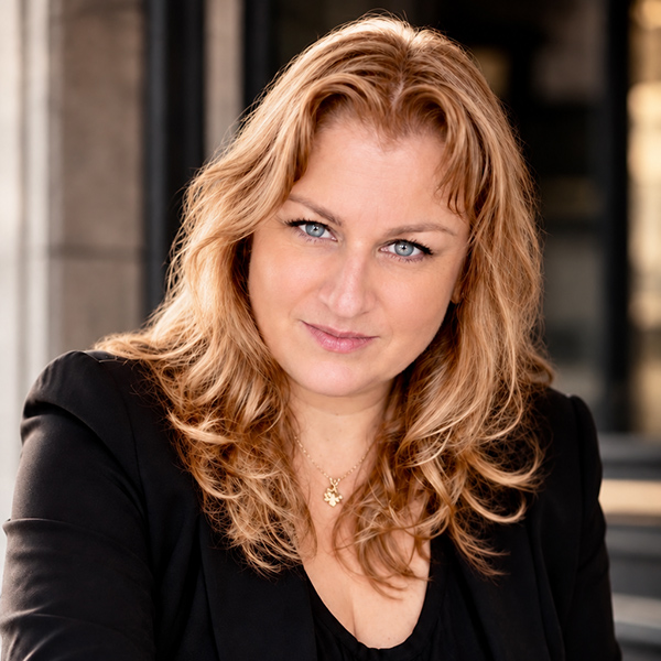 Karine Nadaud, fondatrice de The Invisible Wall Project
